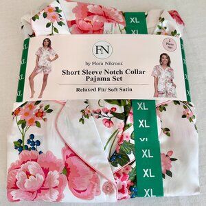 Flora Nikrooz Women's Relaxed Fit Soft Satin Pajama Set Size XL Floral (NEW)